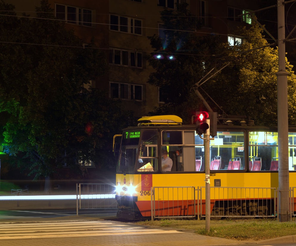 Noc Muzeów 2017: Linie muzealne w Warszawie [TRASY, ROZKŁAD JAZDY]