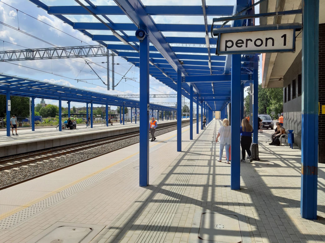 perony
