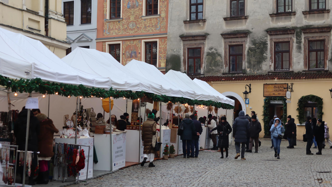 Zrobiło się bardzo świątecznie! Tak wyglądał Jarmark Bożonarodzeniowy w Lublinie [GALERIA]