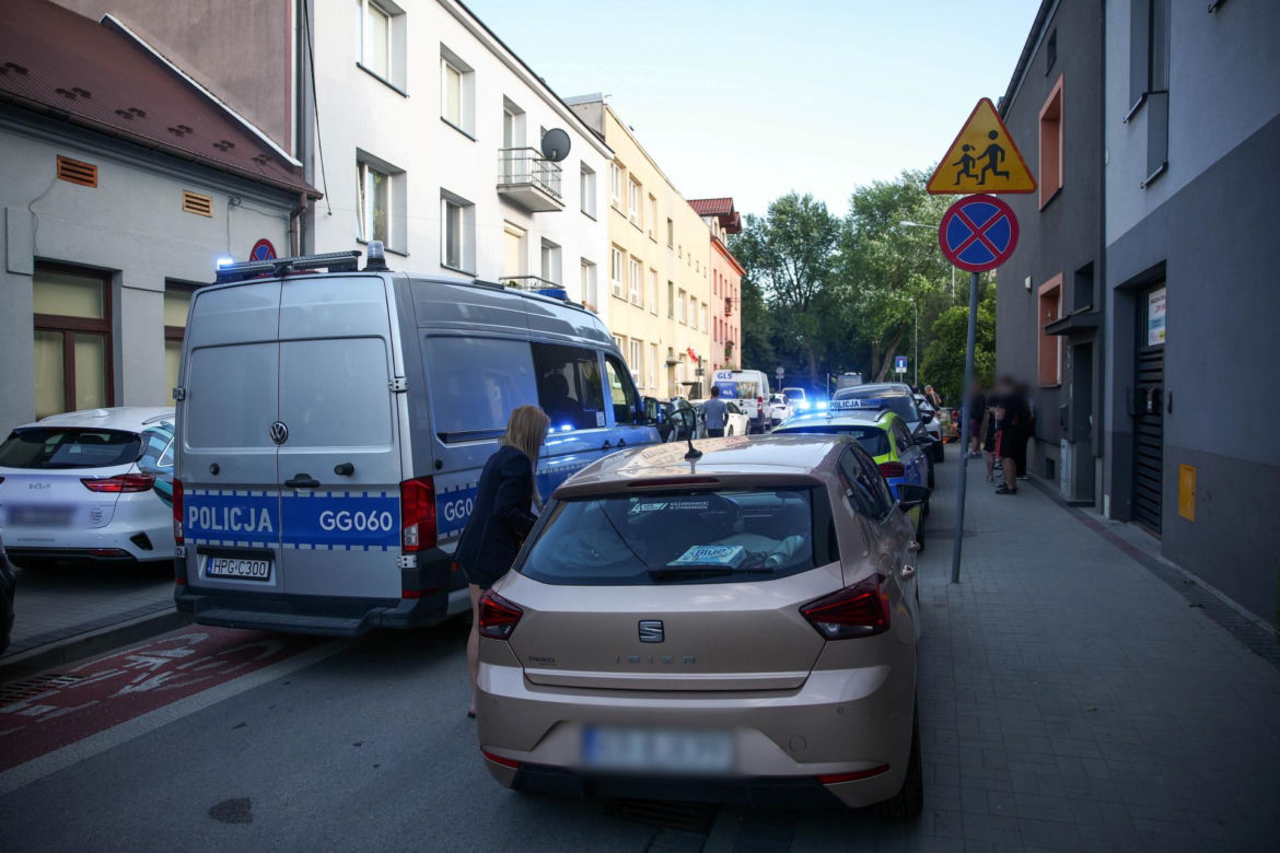 Cztery ciała w mieszkaniu! Wśród zmarłych zaledwie 8-dniowe dziecko