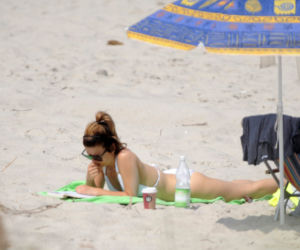 Marta Manowska na plaży