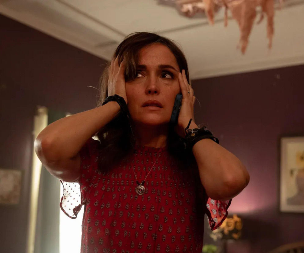 Dlaczego warto obejrzeć film Mary Bronstein? To nie jest zwykła komedia