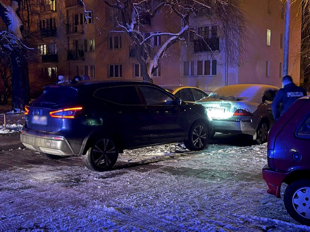Pościg przez ponad 40 kilometrów za skradzionym autem. Złodzieje uciekł pieszo