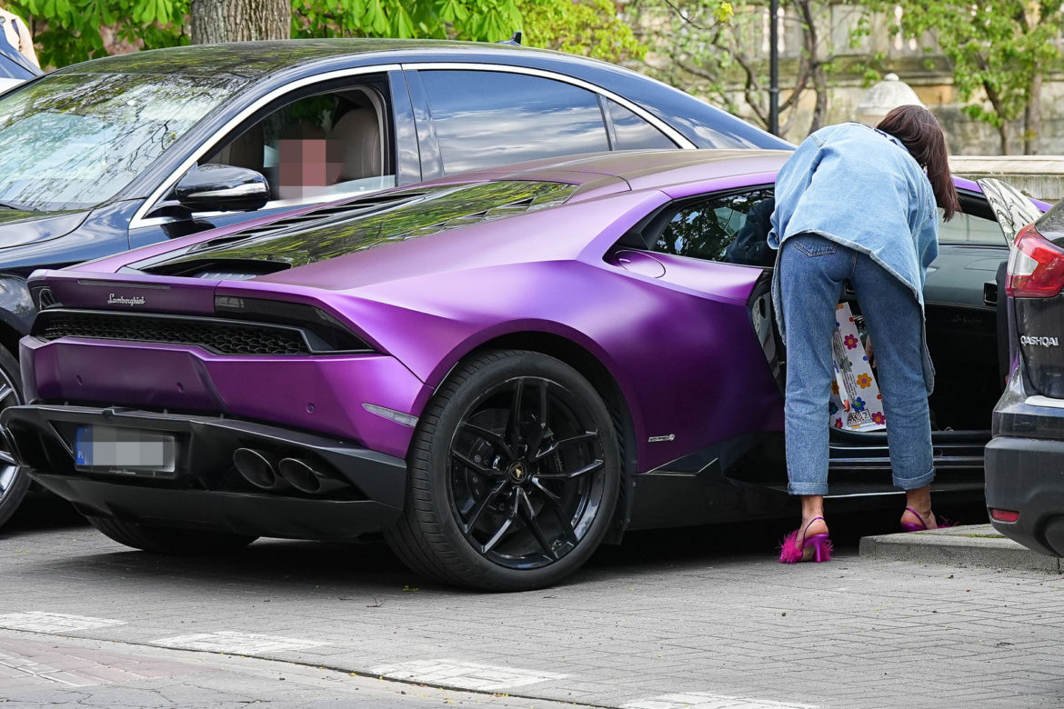 Klaudia Halejcio jeździ Lambo za 2 miliony