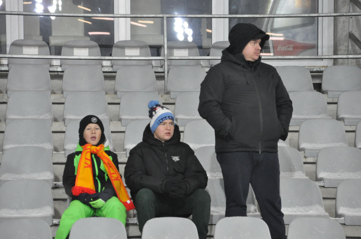 Korona Kielce - Lech Poznań. Zdjęcia kibiców na Suzuki Arenie