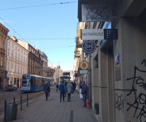 Jest pomysł na walkę ze szpetnymi szyldami. Pomysł przywędrował z Gdańska!