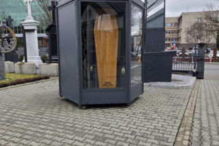 Trumnomat podbija Internet