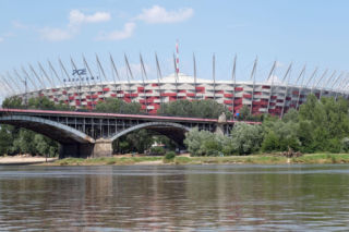 Finał Pucharu Polski na PGE Narodowym. Jak sprawnie dotrzeć na stadion i z niego wrócić?