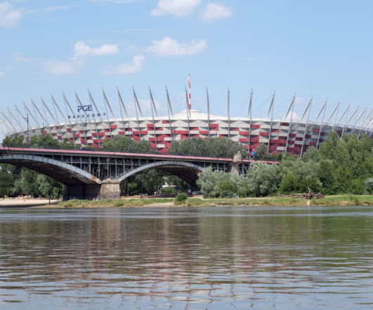 Finał Pucharu Polski na PGE Narodowym. Jak sprawnie dotrzeć na stadion i z niego wrócić?