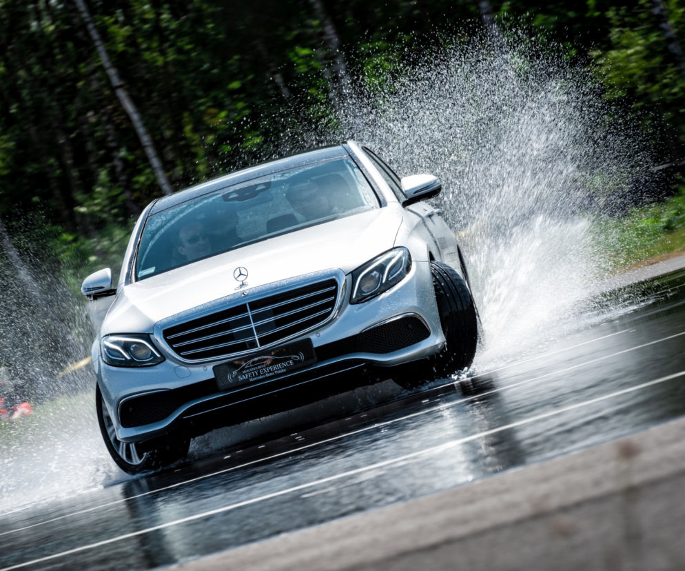 Mercedes-Benz Safety Experience 2019