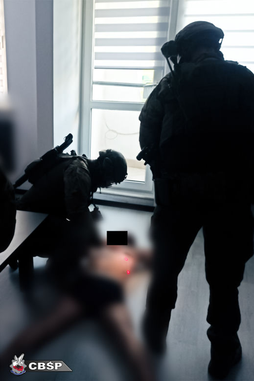 Pseudokibice handlowali narkotykami w Opolu. Grupę rozbiło CBŚP