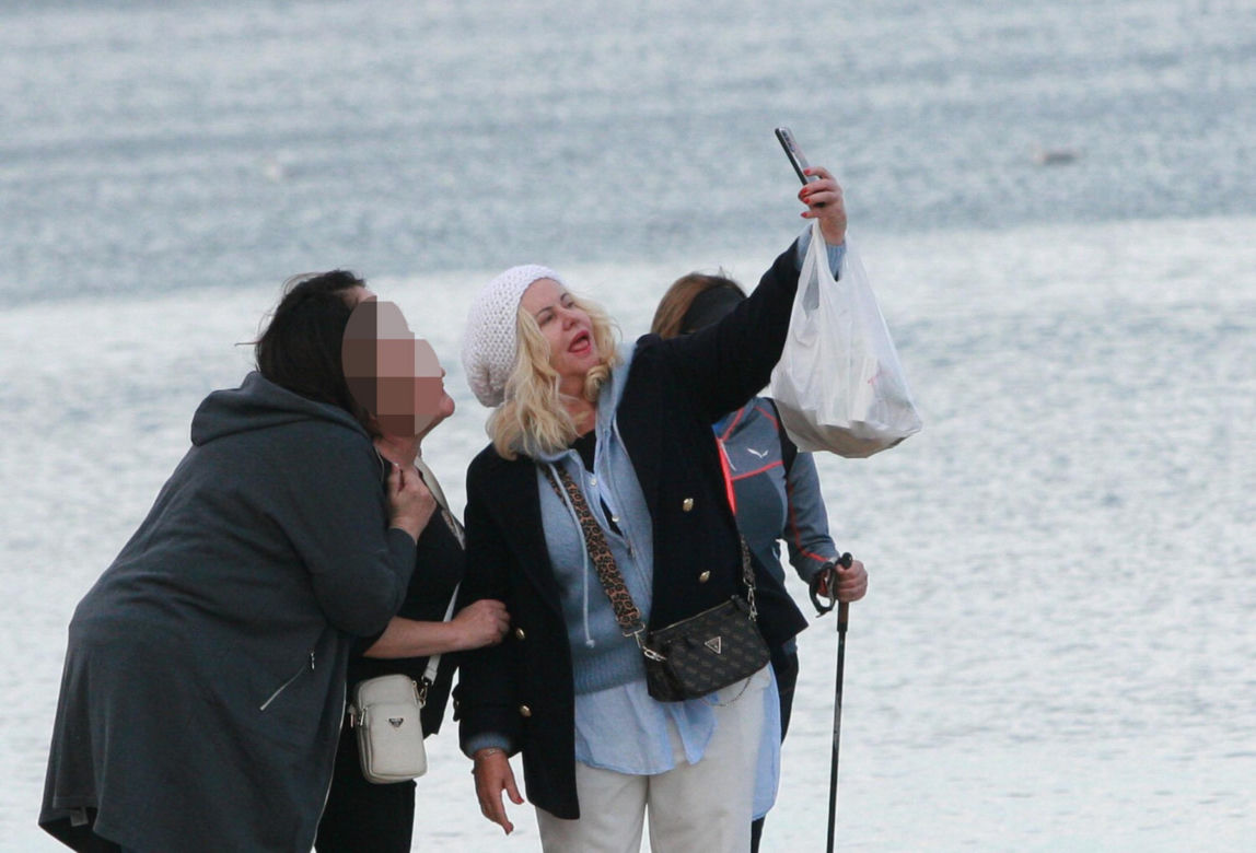 Morsy dorwały Joannę Kurowską na plaży