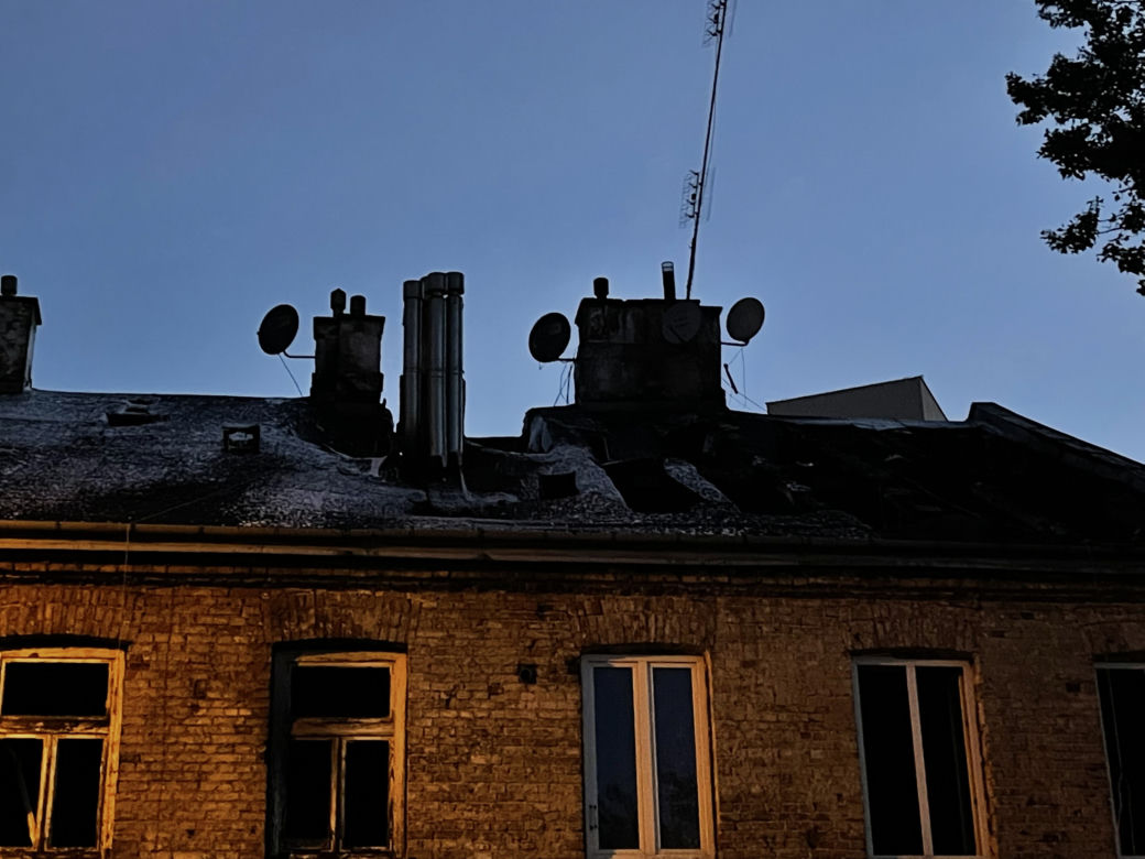 Pożar na Mińskiej. Kamienica płonęła jak pochodnia