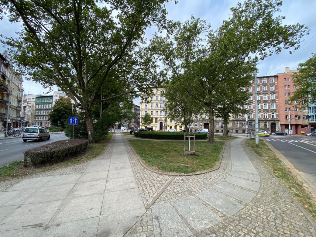 Wrocław. 15 lat "libacji na skwerku"