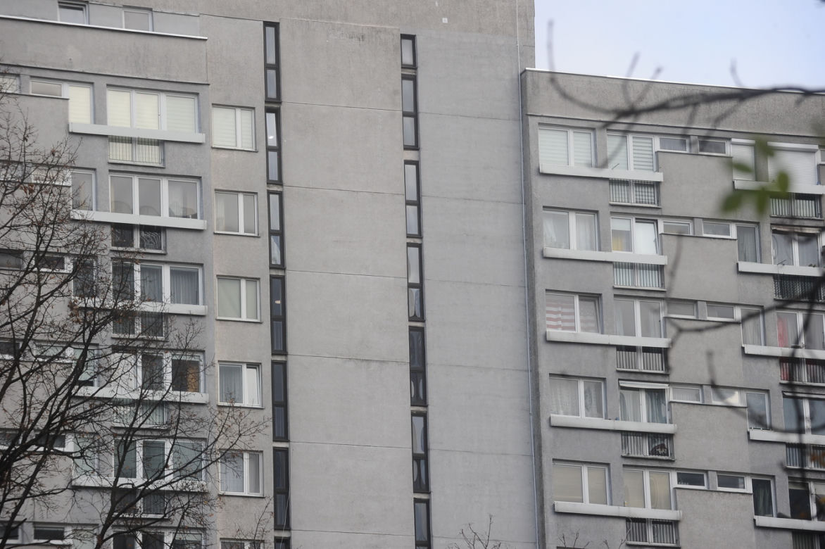 Igor skoczył z 13. piętra wieżowca w Śródmieściu