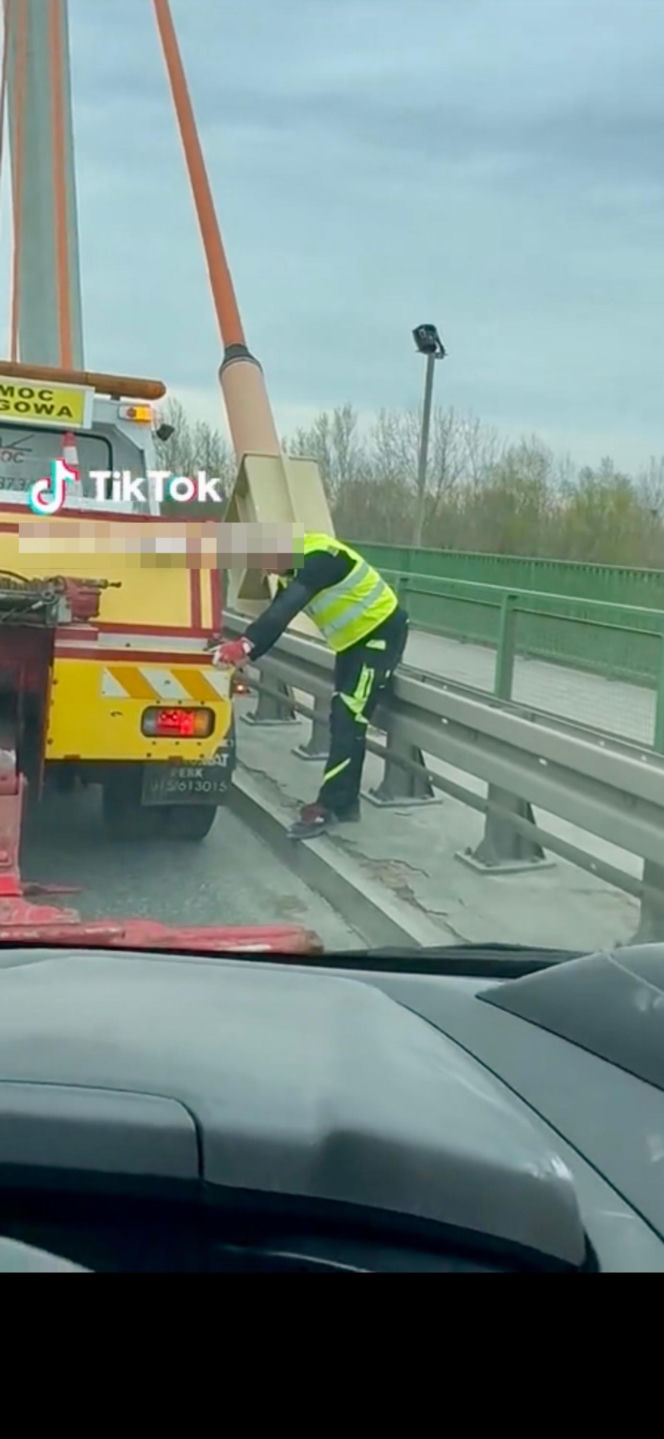 Problematyczny kierowca na Moście Siekierkowskim 11.04.2026