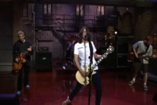 Dzień, w którym muzycy Foo Fighters zagrali po raz pierwszy w telewizji. Miało to miejsce ponad 30 lat temu! 