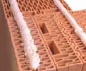 System szlifowanych pustaków ceramicznych