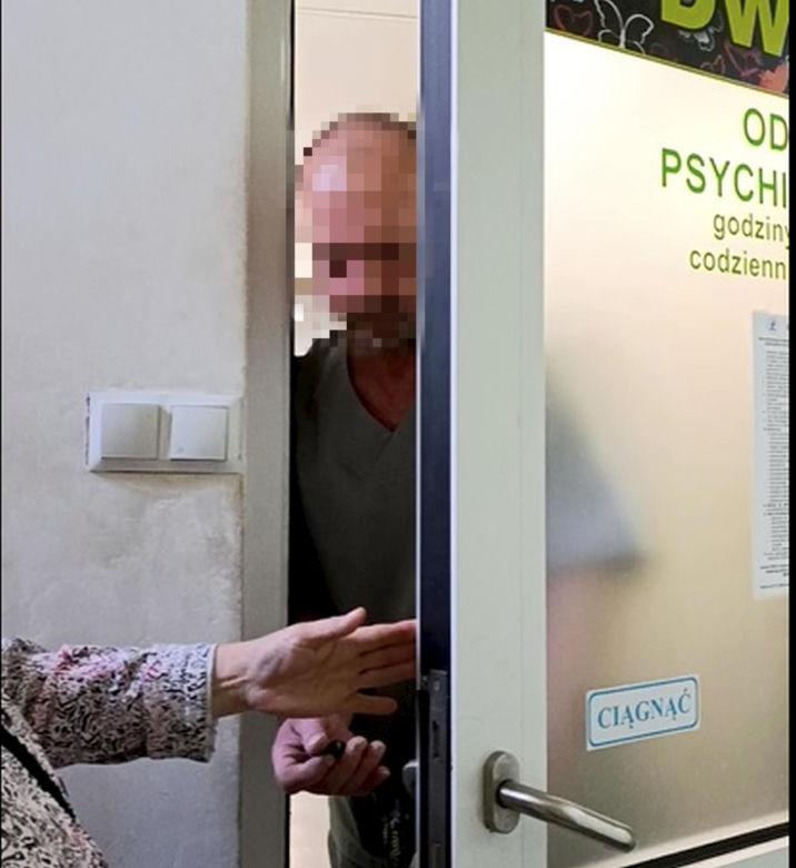 Dramat 21-latki w szpitalu w Łukowie. "Zamknęli mi córkę w psychiatryku!"