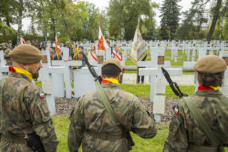 Dostał grób na Powązkach po 82 latach od śmierci. Tajemnica Jana Nowickiego „Rysia” odkryta