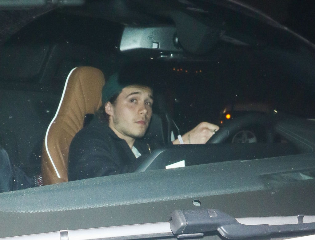 Brooklyn Beckham i Hana Cross