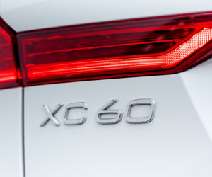 Volvo XC60 B4 Mild Hybrid FWD AT8 Momentum