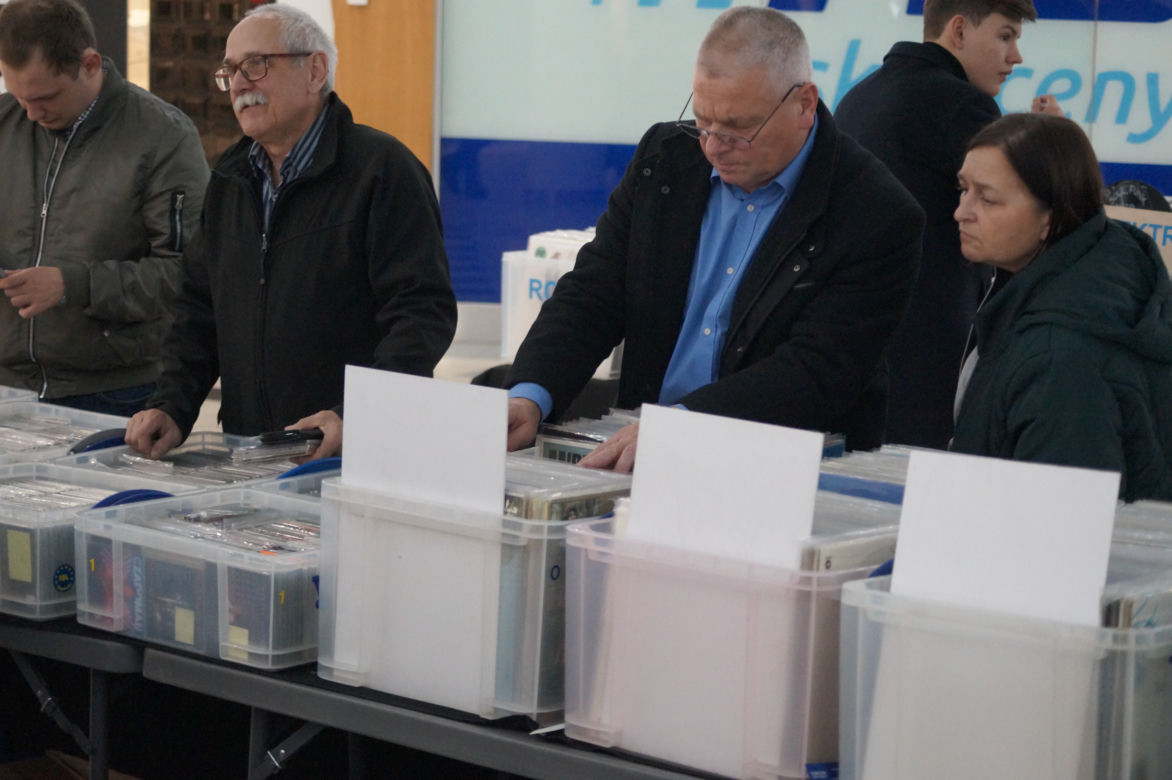 Jesienna Giełda Winyli w Bydgoszczy. Czarne krążki przyciągnęły tłumy [ZDJĘCIA]