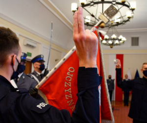 Podlaska policja ma nowych funkcjonariuszy. Złożyli uroczyste ślubowanie [ZDJĘCIA]