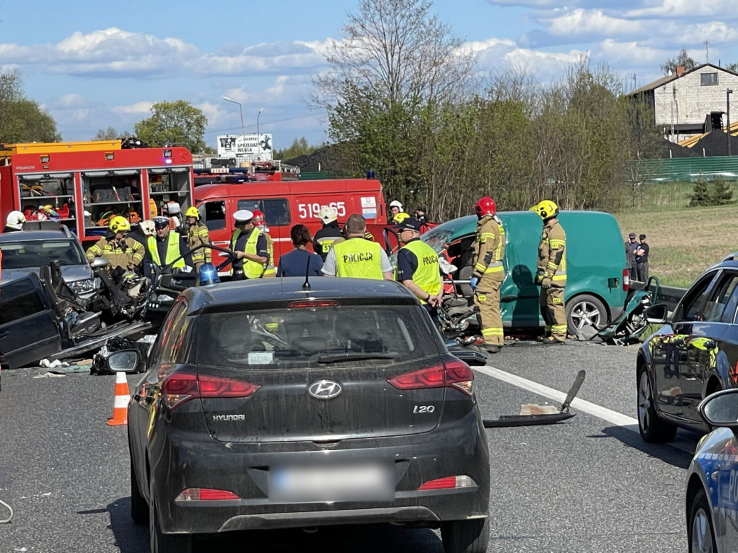 Dwie osoby zginęły na DK 2. Tragiczny wypadek w Kałuszynie!