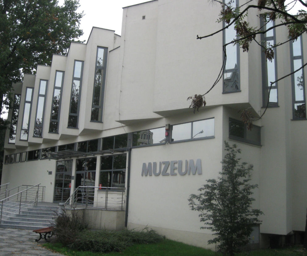 Galeria z Paryża żąda odszkodowania od muzeum w Kaliszu. O co chodzi?