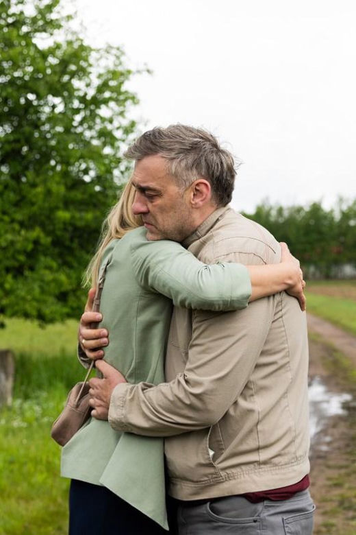 Pierwsza miłość, odcinek 4264: Kulas (Marcin Sztabiński), Aniela (Maja Wachowska)