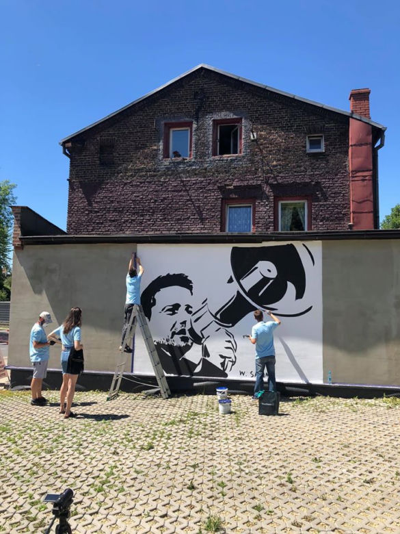 W Katowicach powstał wyjątkowy mural z Rafałem Trzaskowskim. Stworzył go znany artysta [ZDJĘCIA]