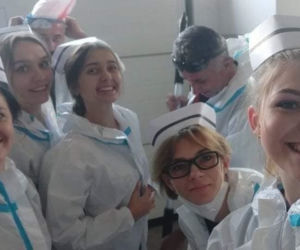 Druhowie z OSP Zarzecze szczepili gości na weselu [ZDJĘCIA]