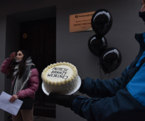 Protest branży weselnej w Toruniu. List do rządu, postulaty i tort
