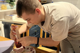 Lekarze nie dawali mu szans. 19-letni Kuba i jego mama pokazują, czym jest prawdziwa walka