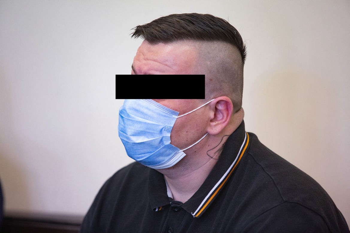 Chrześniak chciał nas zarąbać tasakiem
