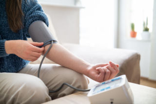 To cichy dramat 11 mln Polaków. Wybitni lekarze alarmują: tylko co piąty pacjent leczy się skutecznie