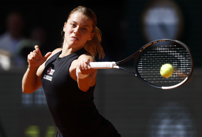 O której gra Maja Chwalińska dzisiaj z Anną Kalinską? Kiedy mecz w Roland Garros? TRANSMISJA