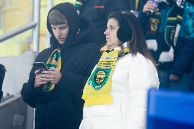 Kibice GKS Katowice dopingowali piłkarzy w meczu z Pogonią