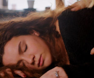 Miłość i nadzieja, odcinek 360: Melis straci dziecko? Niezrównoważona Seda wpuści do domu łotra, który zaatakuje żonę Egego - ZDJĘCIA