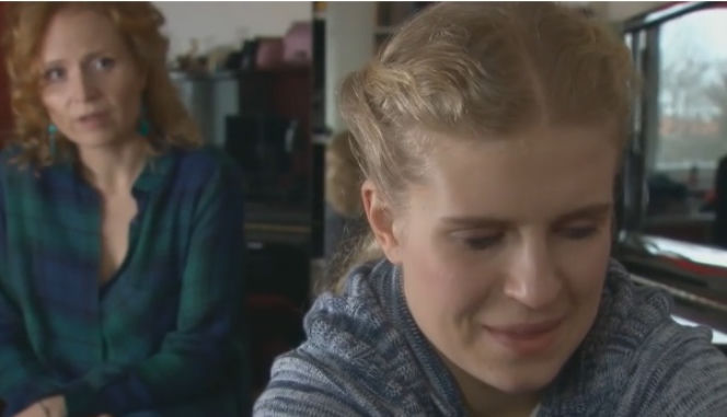 M jak miłość odc. 1047. Ewa (Dominika Kluźniak), Natalka (Marcjanna Lelek)