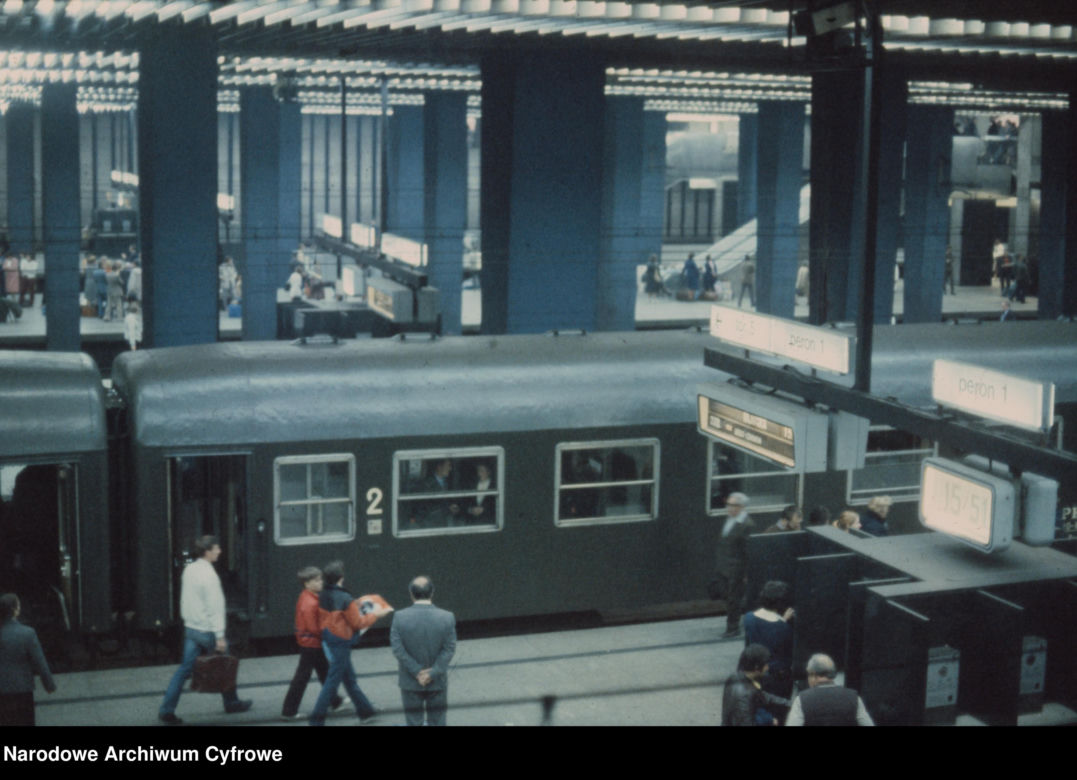 Dworzec Warszawa Centralna pod koniec lat 70. XX wieku