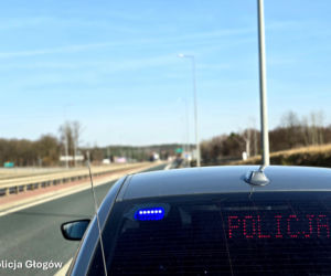 BMW pędziło o 60 km/h za szybko. Mandat 2000 zł na S3
