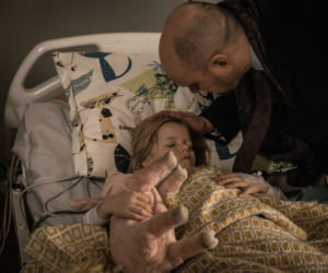 Diagnoza 4 sezon odc. 1.  Jan Artman (Adam Woronowicz), Zosia (Helenka Zawistowska)