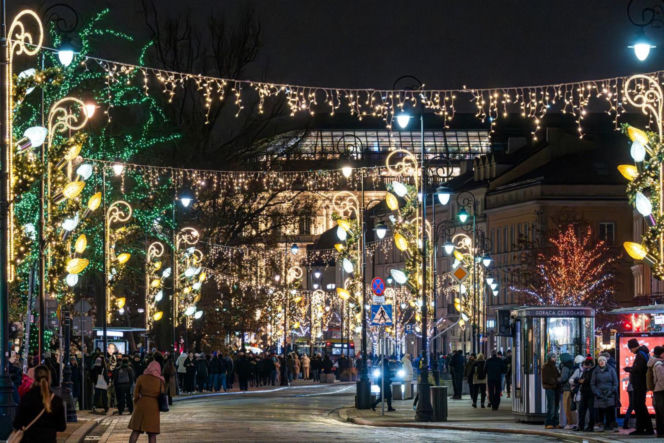 Świąteczna iluminacja 2025/2026 w Warszawie