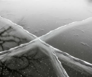 Lód załamał się pod dziewczynkami w Bydgoszczy. Co działo się nad Kanałem Bydgoskim?