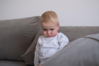 Spokojne w przedszkolu, wybuchowe w domu. Dlaczego dziecko złości się przy mamie