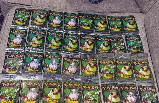 Babcia przez lata chowała karty do gry w Pokemona. Okazały się warte fortunę