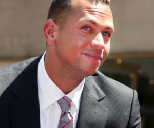 A-rod juz ma nową po rozstaniu z j lo. to Kelly Bensimon redaktorka elle i była modelka