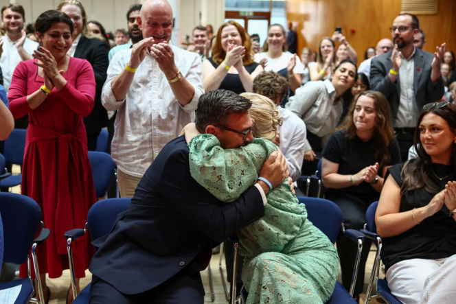 Andy Burnham został w poniedziałek 59. premierem Wielkiej Brytanii - potwierdził Pałac Buckingham
